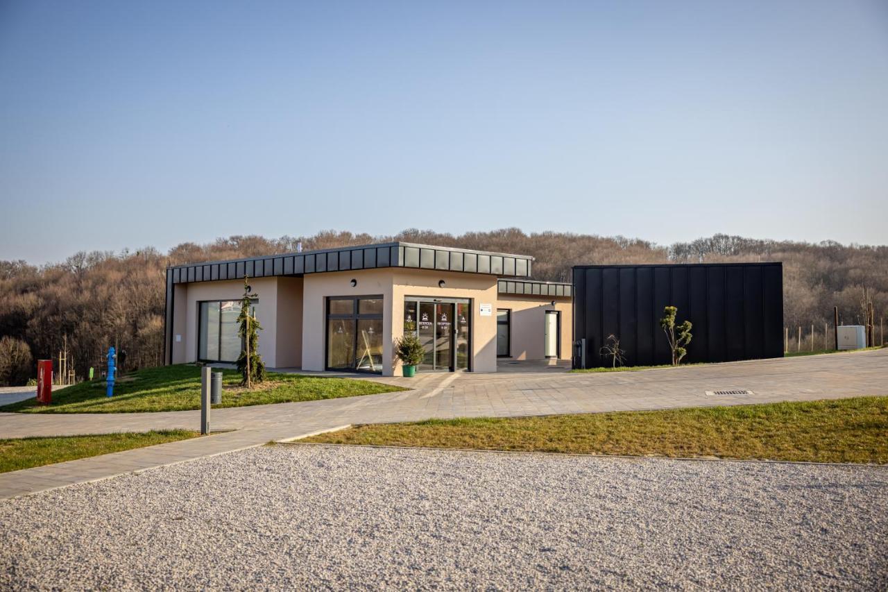 Wine Camp Hazic Hotel Sveti Martin Na Muri Exterior foto